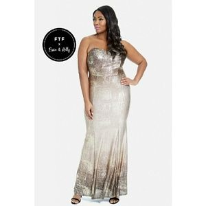 🍾The Luxe Life Strapless Gown 🥂